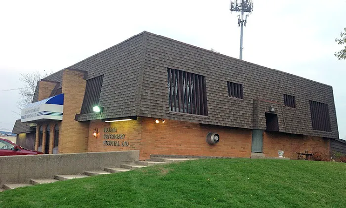 Illiana Veterinary Hospital 9