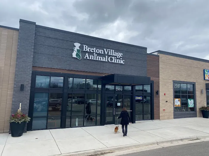 Breton Village Animal Clinic 12