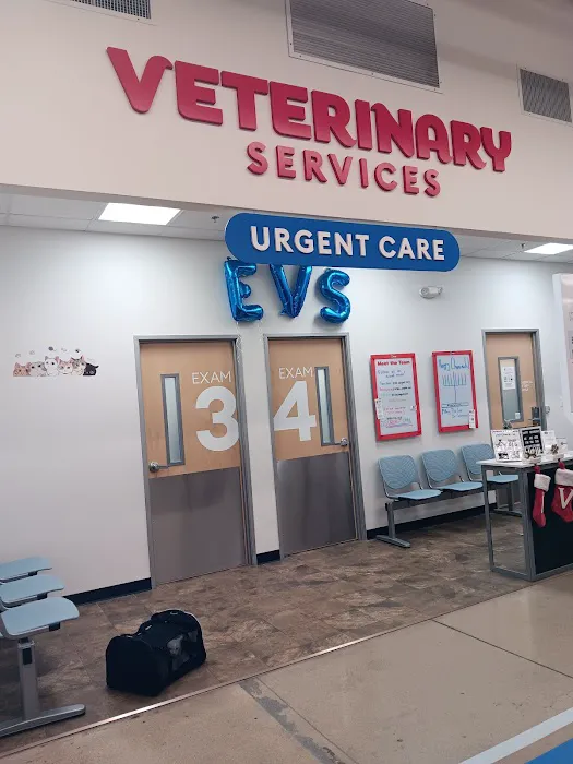EVS Pet Urgent Care of Northbrook 10