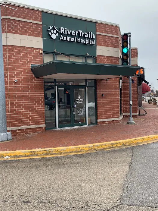 River Trails Animal Hospital 12