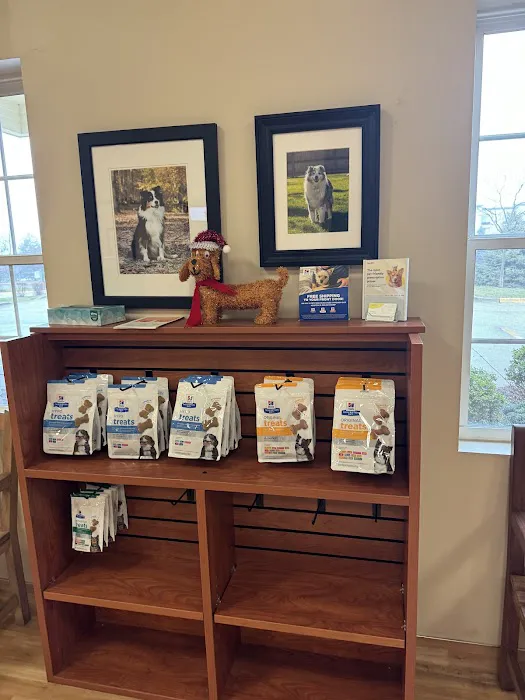 Golf Rose Animal Hospital 8