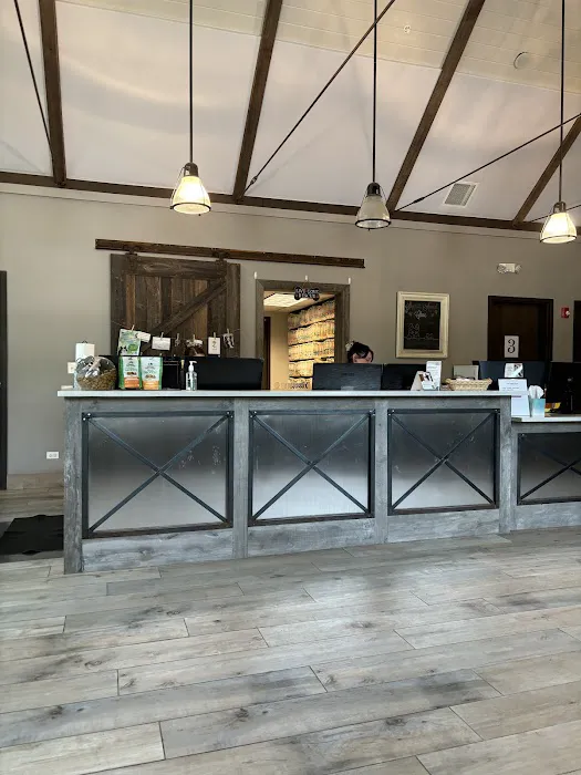 Skycrest Animal Clinic 6