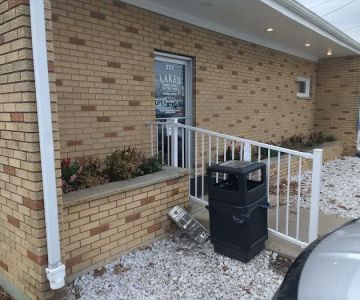 Lakes Animal Clinic