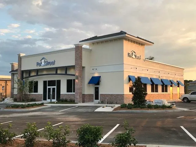 Pet Street Veterinary Care Center 12
