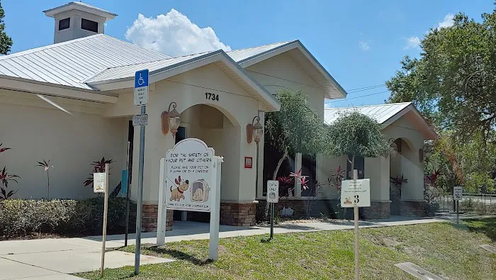 Halifax Veterinary Center 12