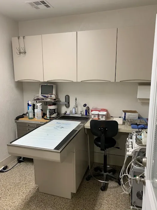 Glencoe Veterinary Hospital 8