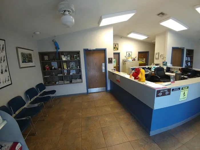 Animal Clinic of Lady Lake 12