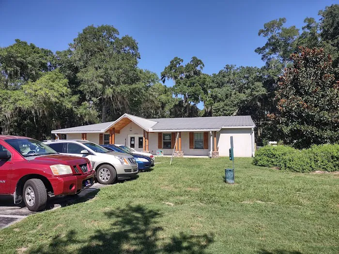 Live Oak Animal Clinic 1