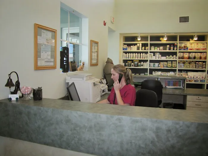 Fruitville Veterinary Clinic 12