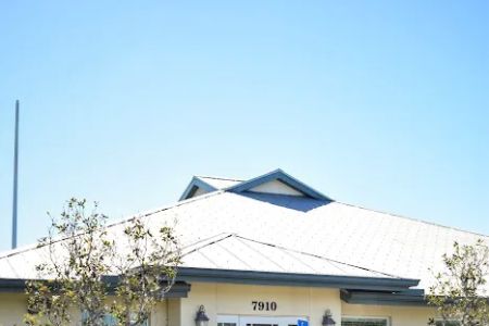 West Coast Veterinary Center