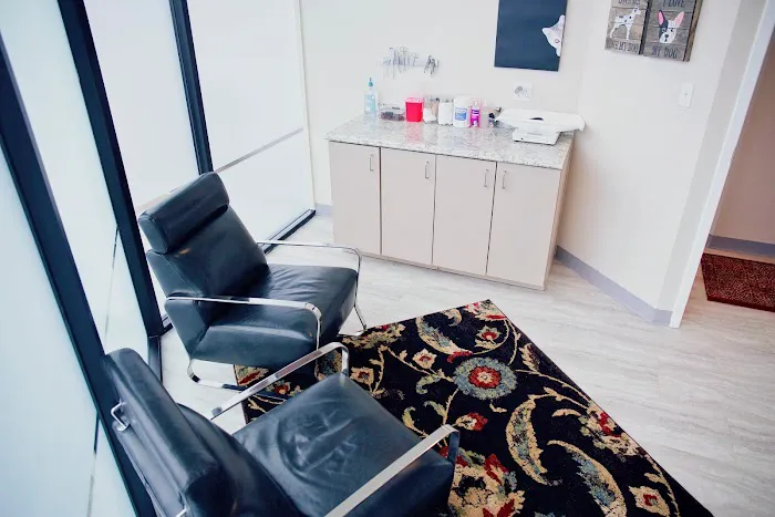 Kingsview Animal Hospital 3