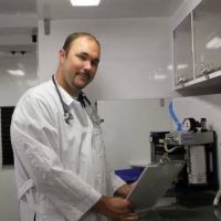 NoVa Mobile Vet ico