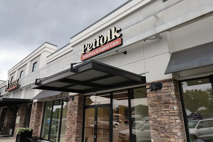 Petfolk Veterinary & Urgent Care - Sandy Springs 5