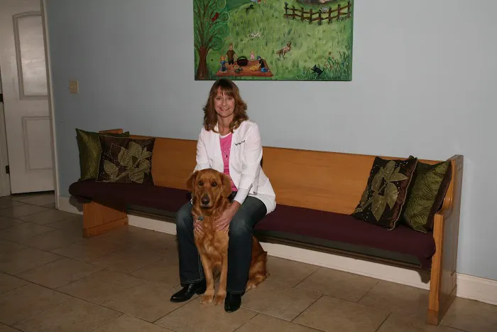 All Pets & Paws Animal Hospital 7