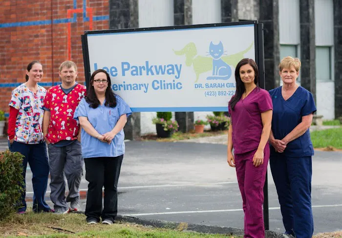 Lee Parkway Veterinary Clinic 12