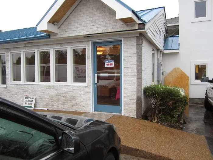 Pet Care Veterinary Hospital 10