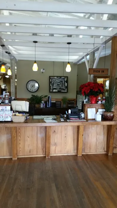 Bowdon Animal Hospital 12