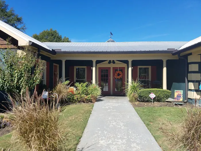 Monroe Veterinary Clinic 12