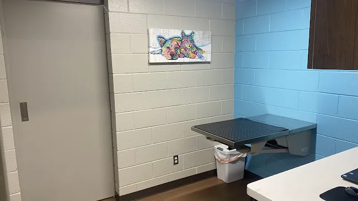 Columbus Veterinary Medical Center 12
