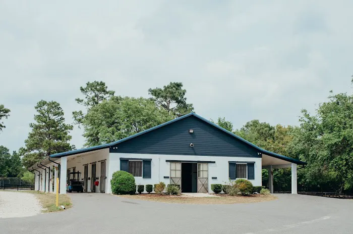 Peterson Smith Equine Hospital + Complete Care 3