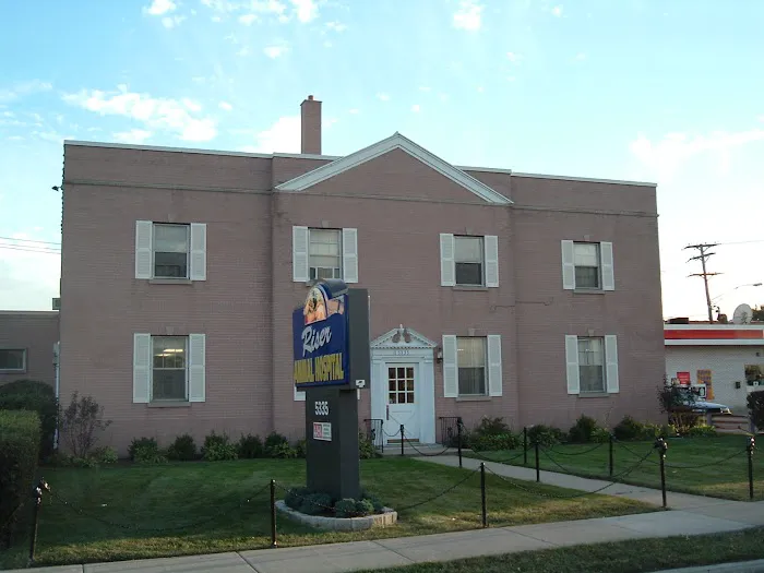 Riser Animal Hospital 12