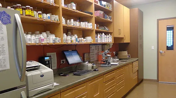 Hyde Park Animal Hospital -Stony Island 3