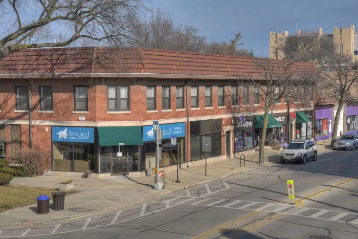 Berglund Animal Hospital 12