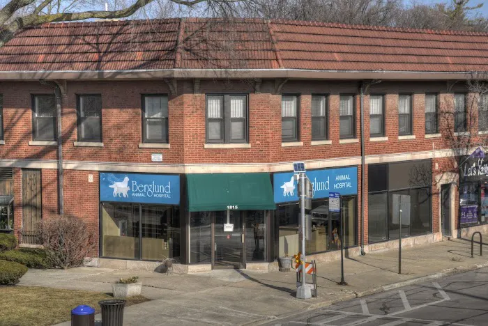Berglund Animal Hospital 12