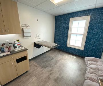 Thrive Pet Healthcare - Elmhurst