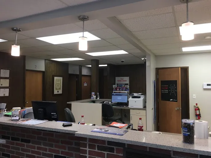 Touhy Animal Hospital & Grooming 12