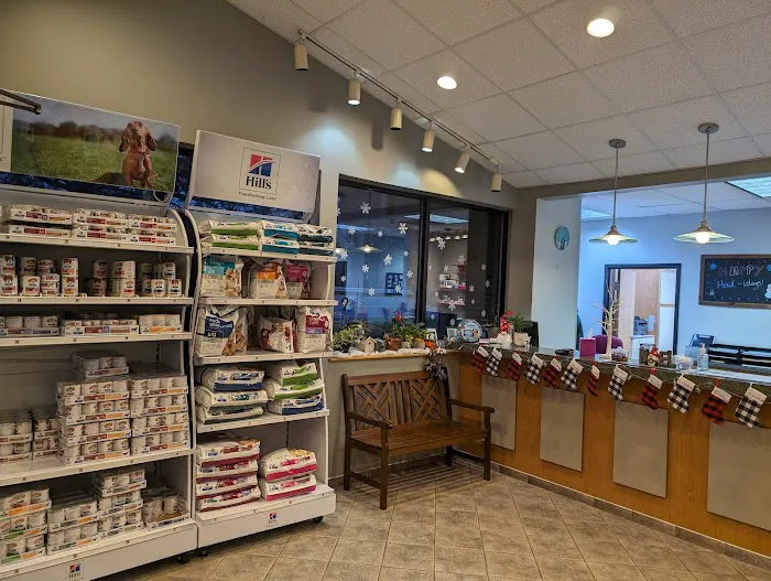 Green Trails Animal Clinic 9