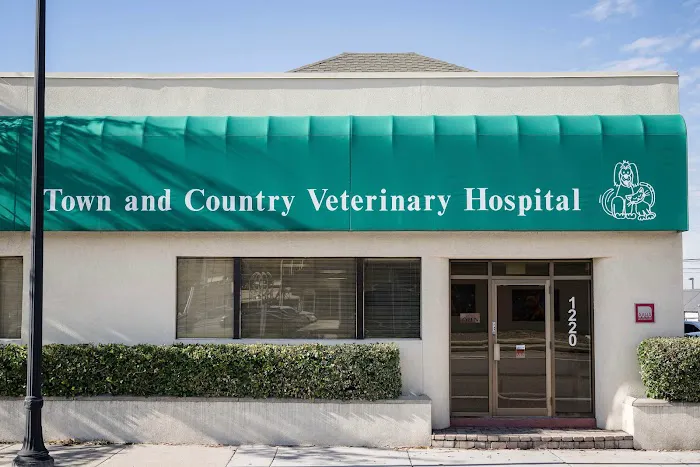 Town and Country Veterinary Hospital 7