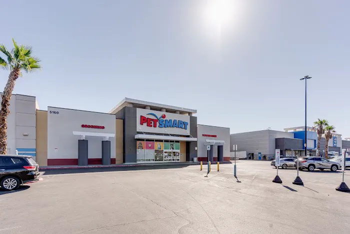 PetSmart Veterinary Services - W Las Vegas (Ft Apache) 12