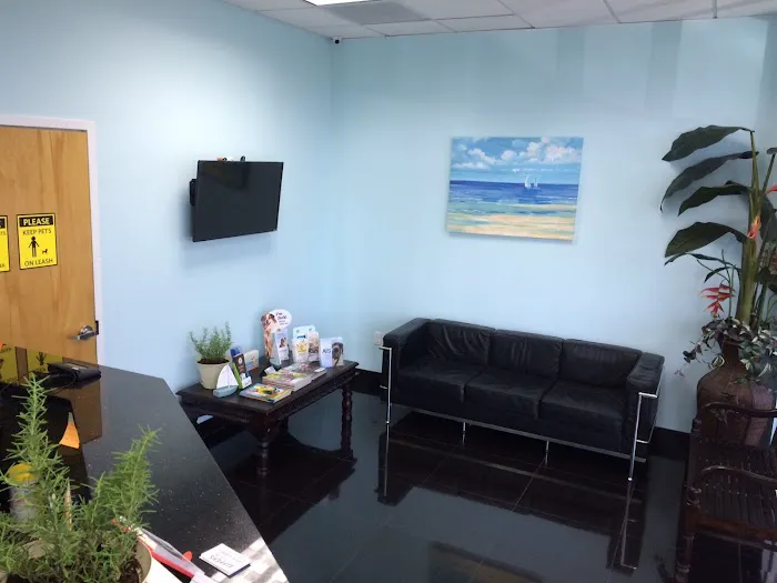 Intracoastal West Veterinary Hospital 12