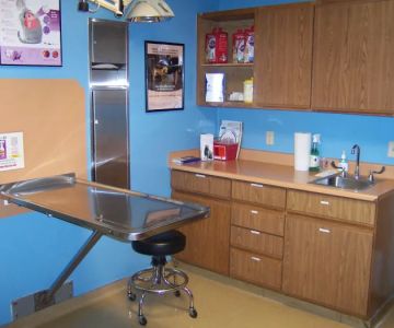 VCA Southeast Area Animal Hospital