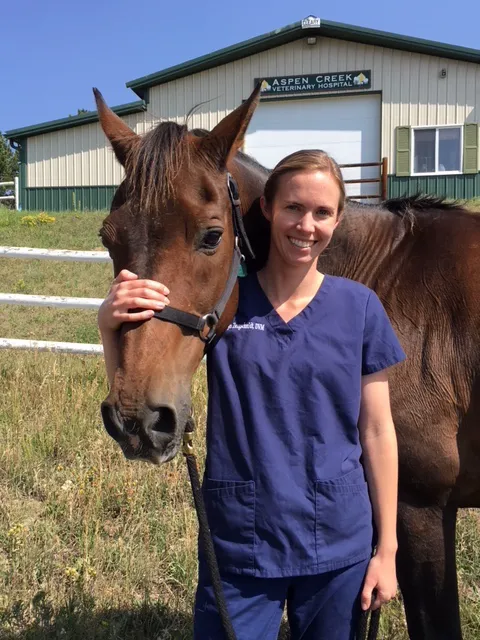 Aspen Creek Veterinary Hospital (at Pleasant Park) 9