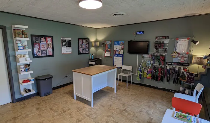 Dickinson McNeill Veterinary Clinic 8