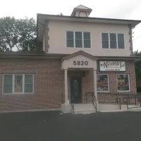 Newport Animal Hospital ico