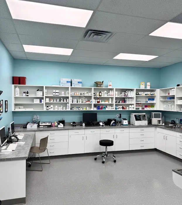 VetCheck Pet Urgent Care Center - Indianapolis 8