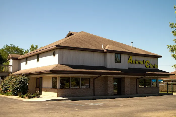 Noblesville Square Animal Clinic 12