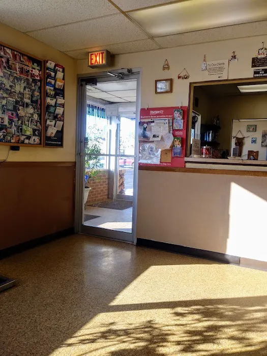 Midlothian Animal Hospital: Martin Teresita DVM 10