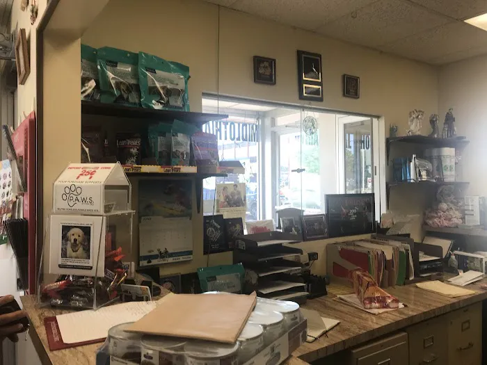 Midlothian Animal Clinic 12