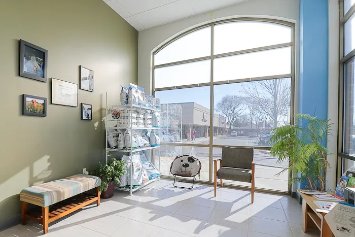 Four Lakes Veterinary Clinic 12