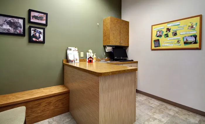 Four Lakes Veterinary Clinic 12