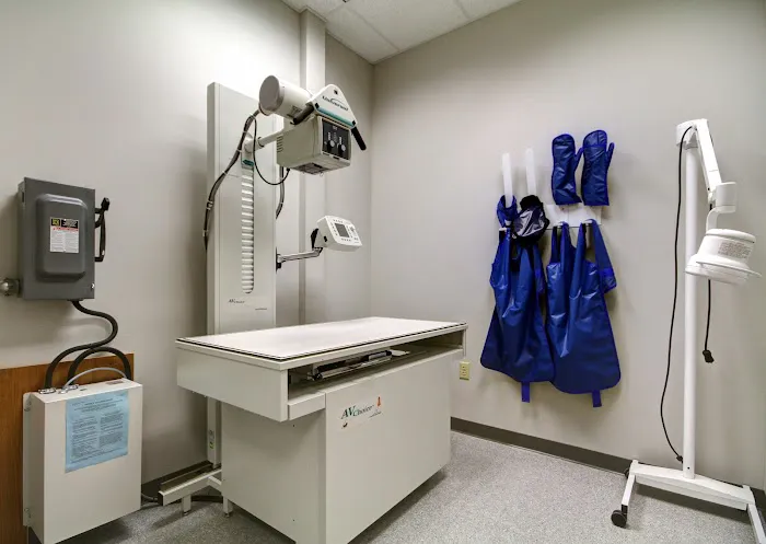 Four Lakes Veterinary Clinic 12