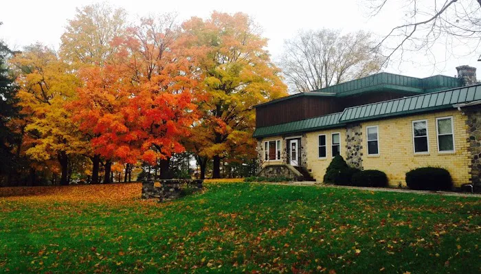 Maple Grove Veterinary Clinic & Pet Retreat 9