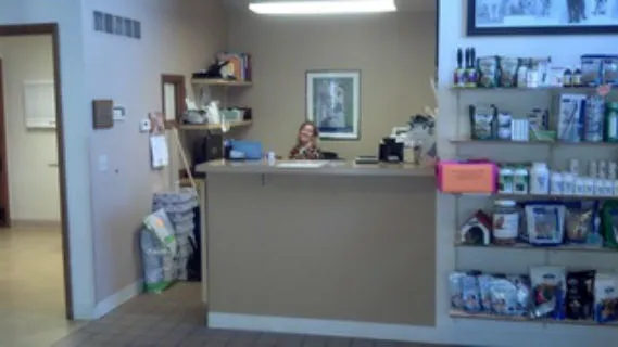 Oakwood Animal Hospital 10