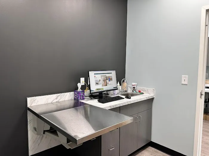 Park Road Animal Hospital 12