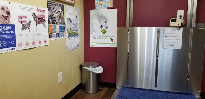 Norbeck Animal Clinic 6