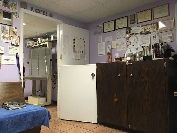Twin Oak Animal Hospital 12